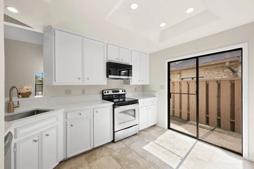 2201 Lakeway Boulevard #39 Lakeway, TX 78734