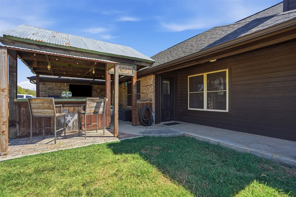 201 Casey Court Springtown, TX 76082