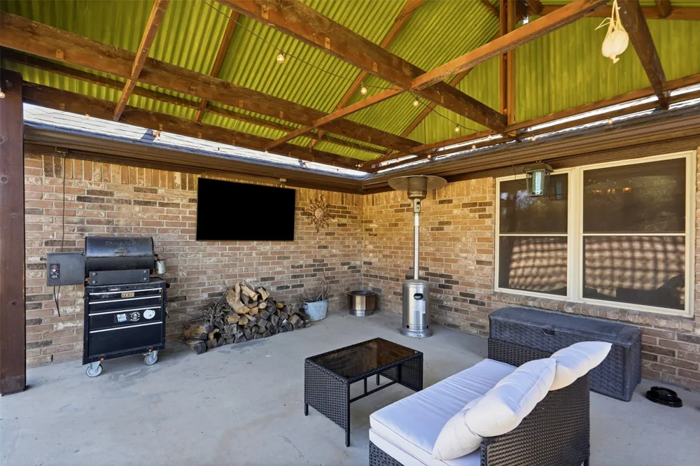 201 Casey Court Springtown, TX 76082
