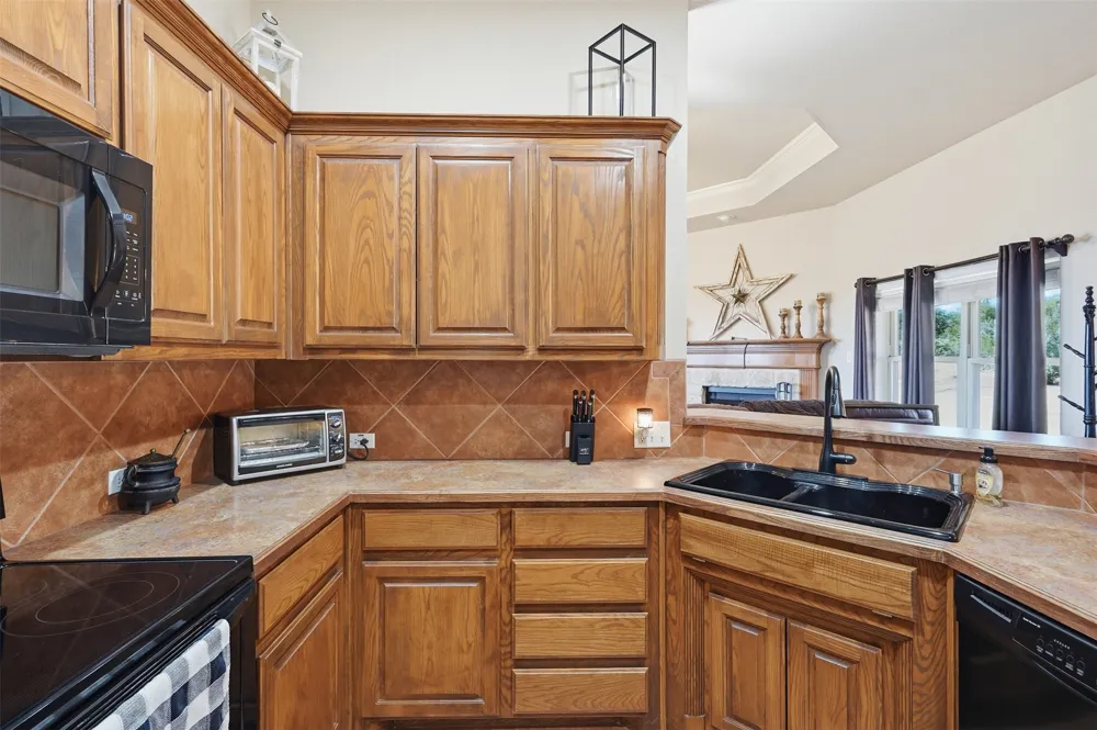 201 Casey Court Springtown, TX 76082