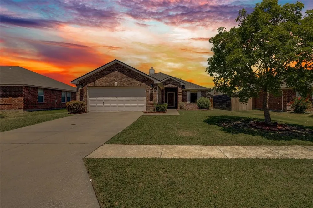 308 Long Prairie Drive Forney, TX 75126