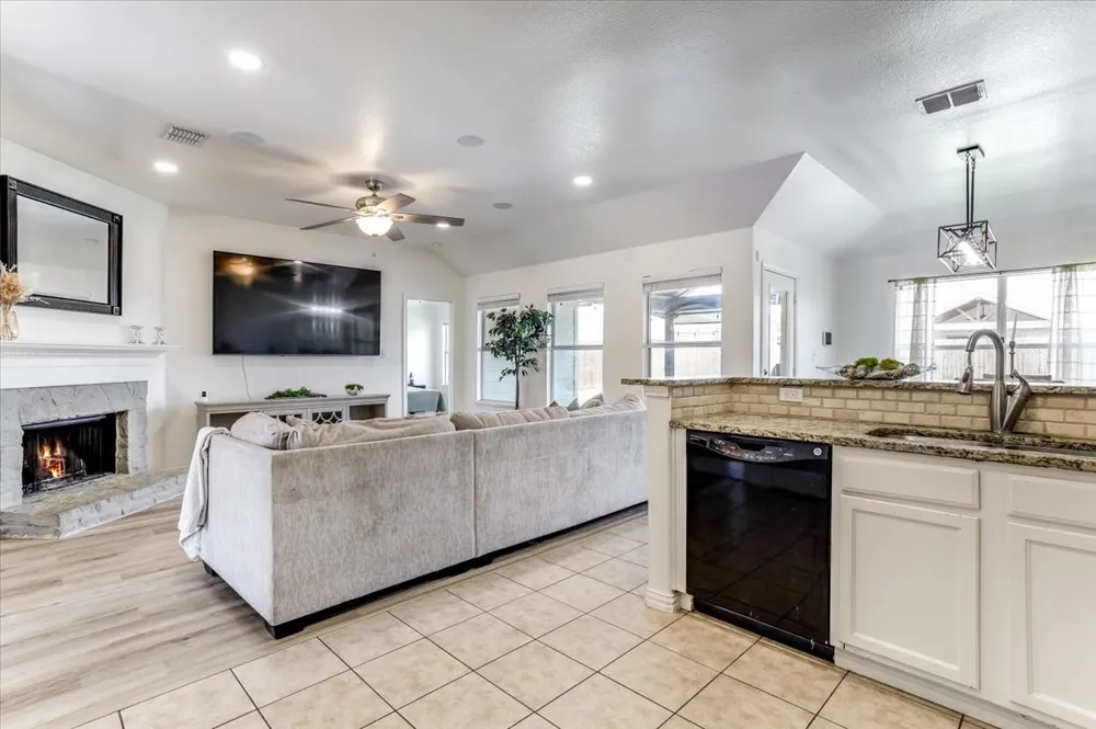 308 Long Prairie Drive Forney, TX 75126
