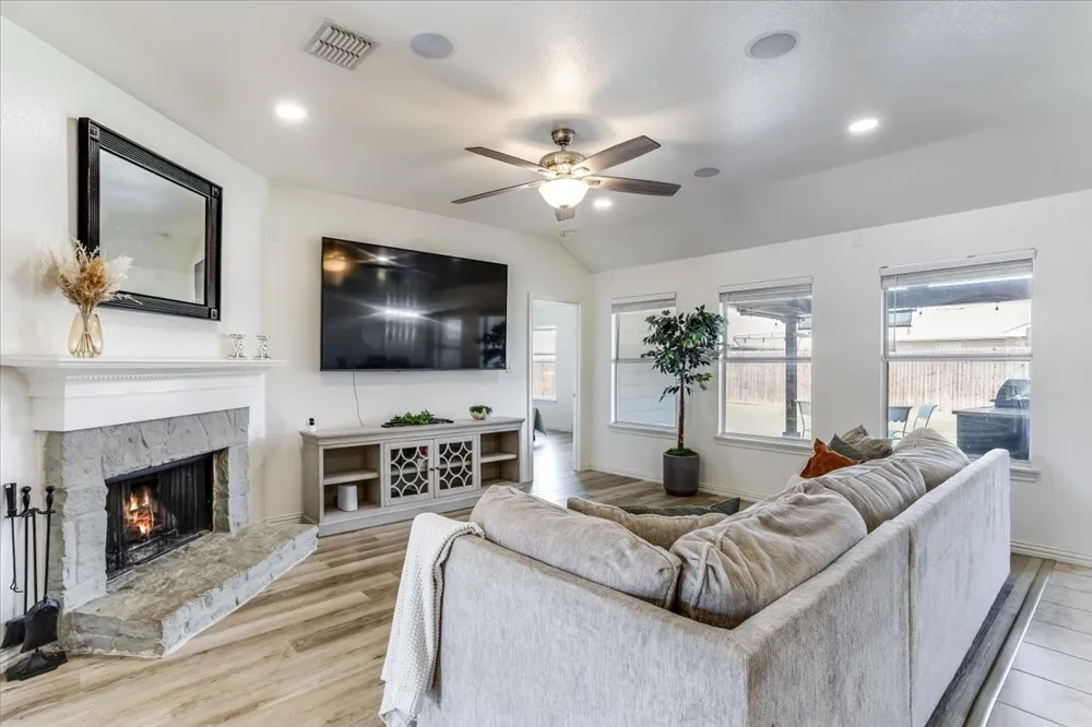308 Long Prairie Drive Forney, TX 75126