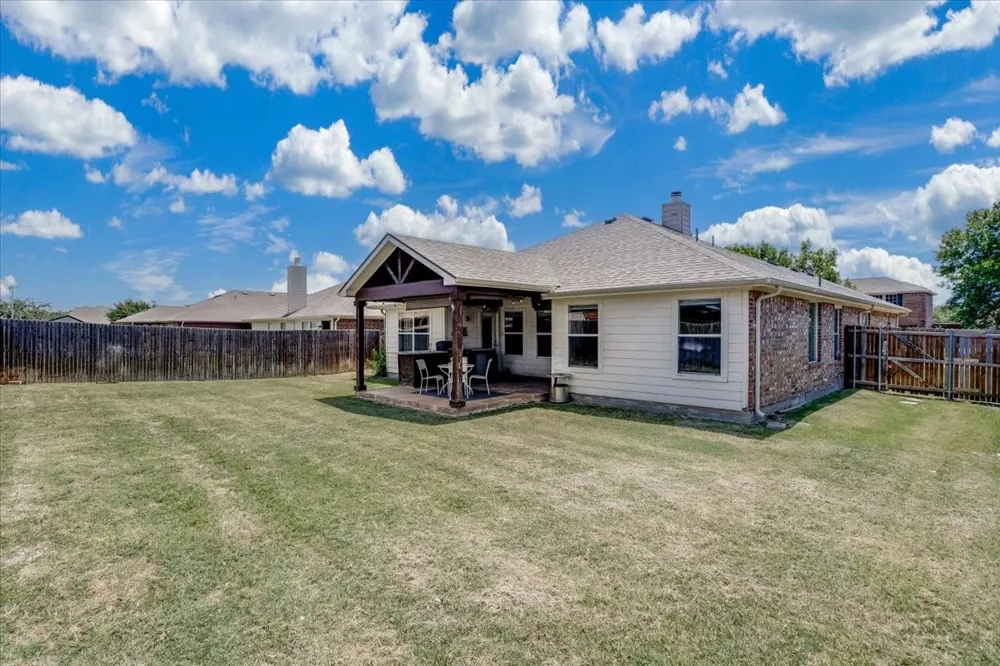 308 Long Prairie Drive Forney, TX 75126