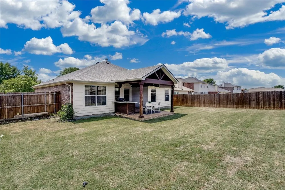 308 Long Prairie Drive Forney, TX 75126