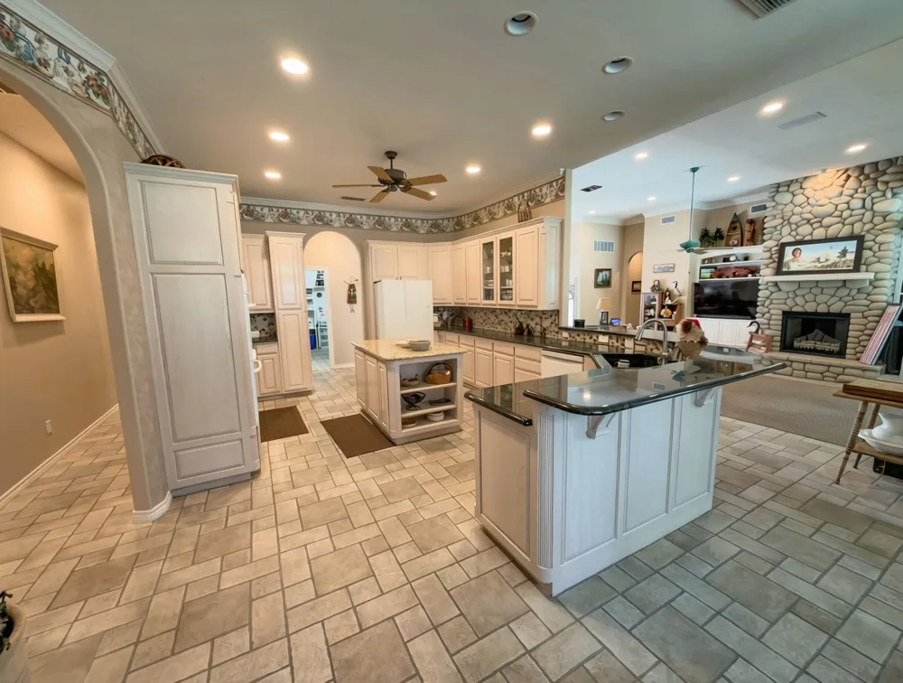 702 Pintail Court Granbury, TX 76049