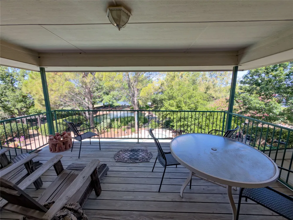 702 Pintail Court Granbury, TX 76049