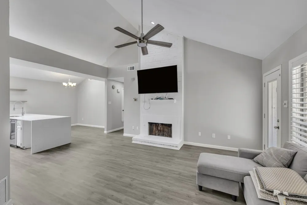 2422 Libra Drive Garland, TX 75044