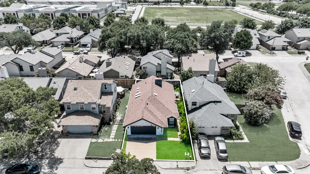 2422 Libra Drive Garland, TX 75044