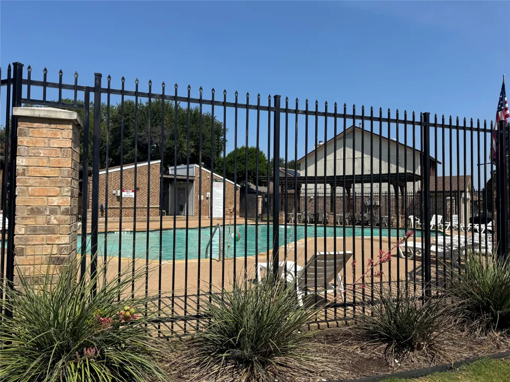 2422 Libra Drive Garland, TX 75044