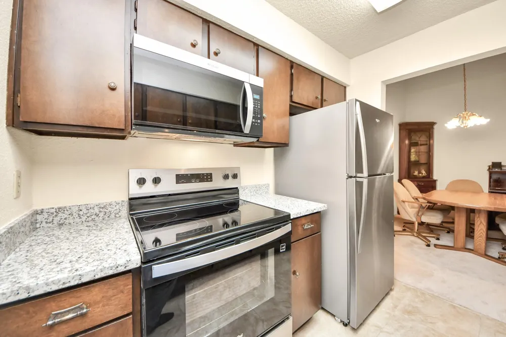 9433 Pagewood Ln Houston, TX 77063