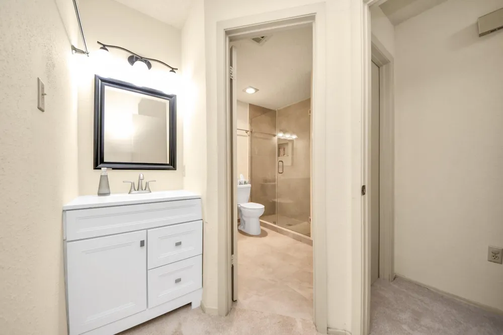 9433 Pagewood Ln Houston, TX 77063