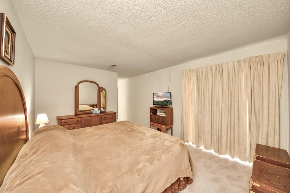 9433 Pagewood Ln Houston, TX 77063