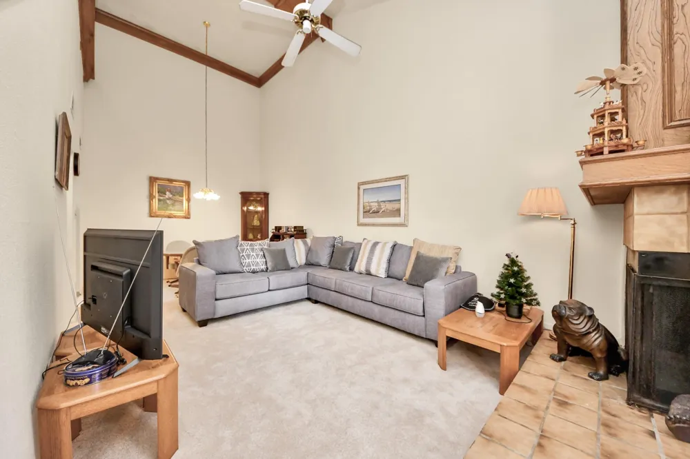 9433 Pagewood Ln Houston, TX 77063