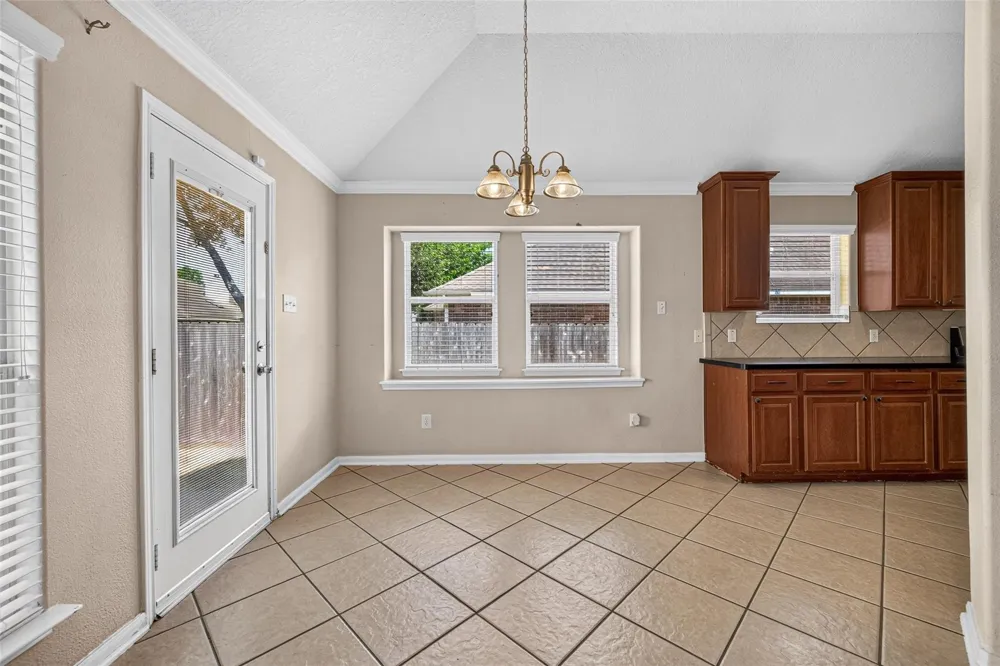 2105 Nassau Drive Seabrook, TX 77586