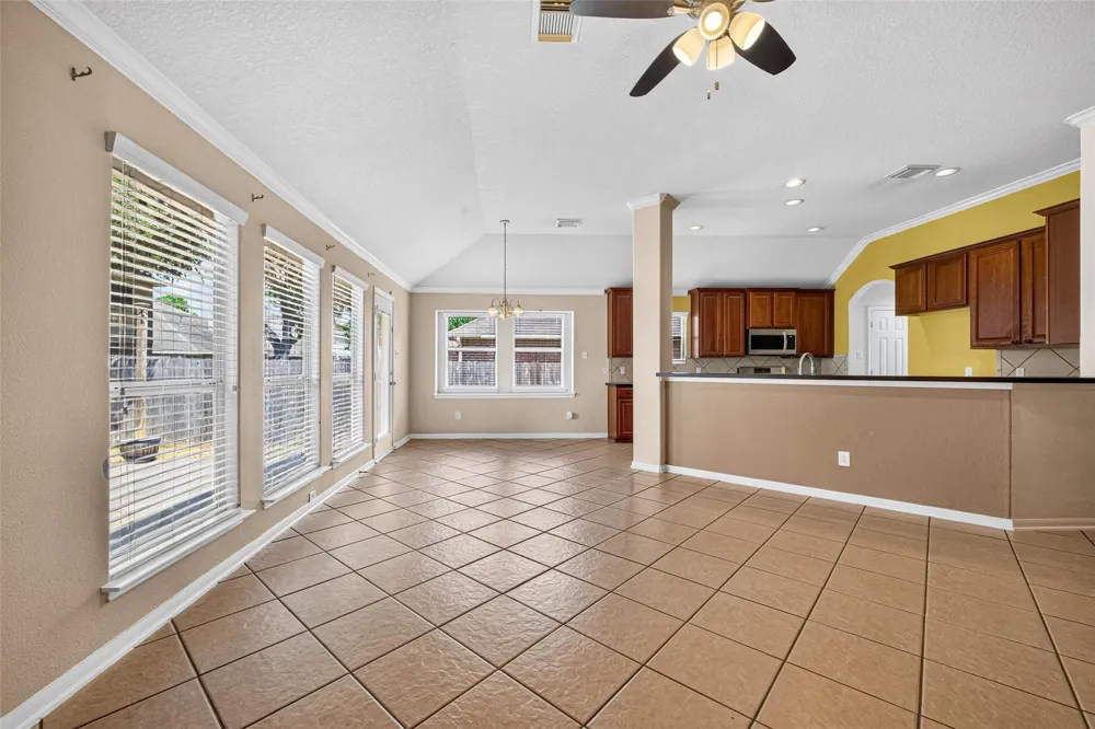 2105 Nassau Drive Seabrook, TX 77586