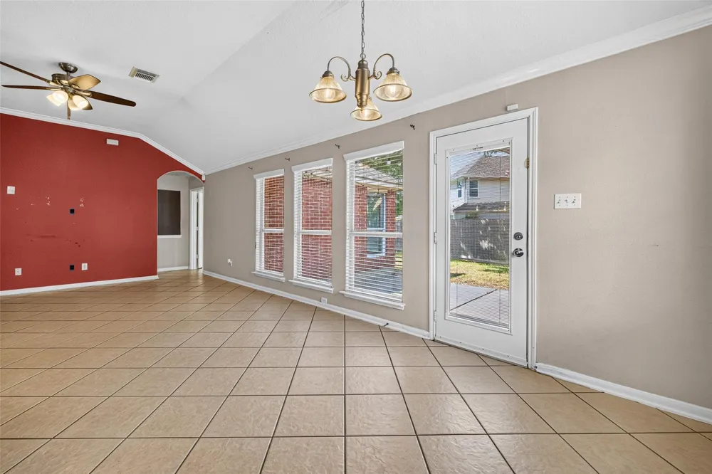 2105 Nassau Drive Seabrook, TX 77586