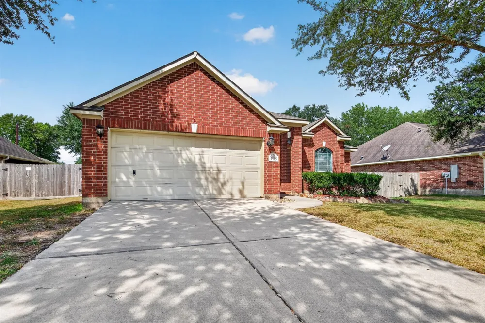 2105 Nassau Drive Seabrook, TX 77586