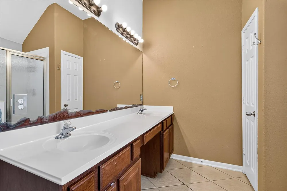 2105 Nassau Drive Seabrook, TX 77586