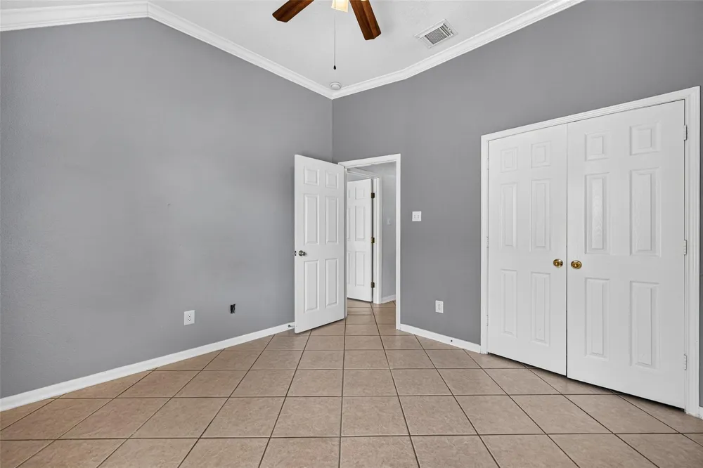 2105 Nassau Drive Seabrook, TX 77586