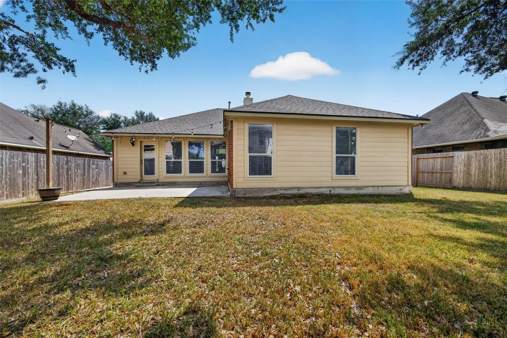 2105 Nassau Drive Seabrook, TX 77586