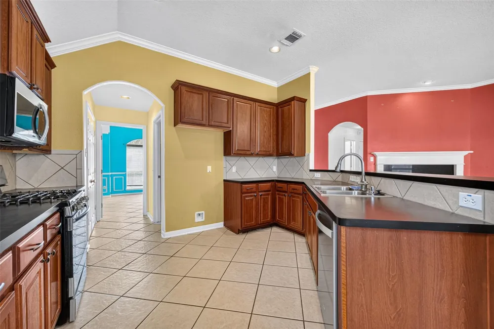 2105 Nassau Drive Seabrook, TX 77586