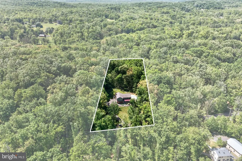 2485 CAMP ROCK HILL ROAD Quakertown, PA 18951