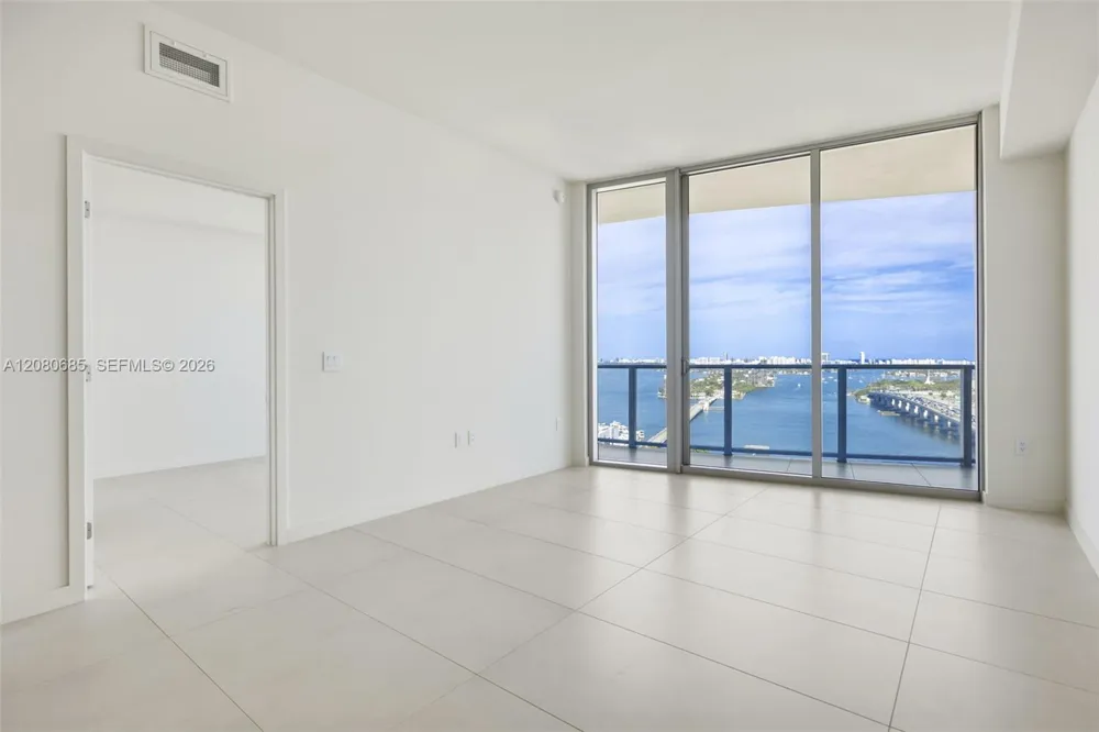 1400 Biscayne Blvd #2304 Miami, FL 33132