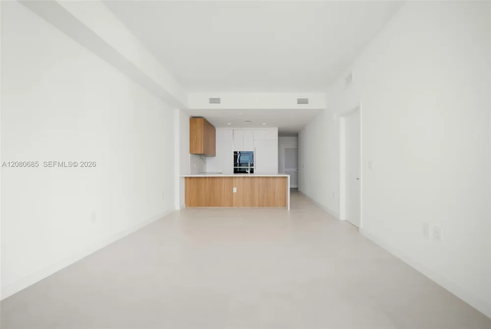 1400 Biscayne Blvd #2304 Miami, FL 33132
