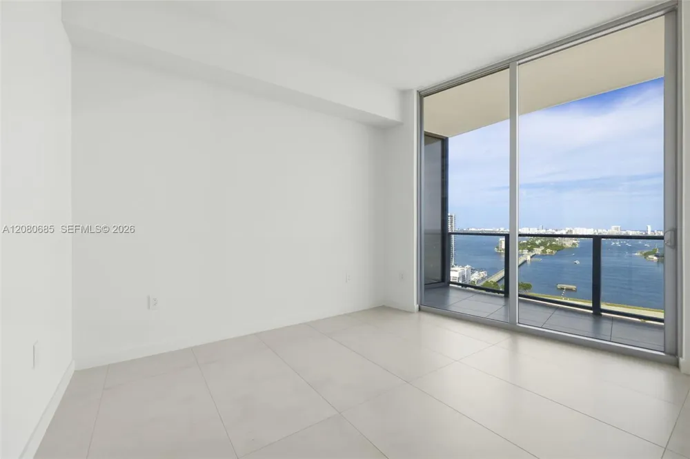 1400 Biscayne Blvd #2304 Miami, FL 33132