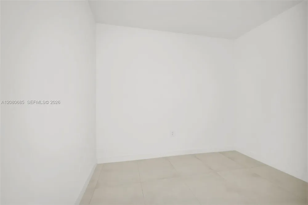 1400 Biscayne Blvd #2304 Miami, FL 33132