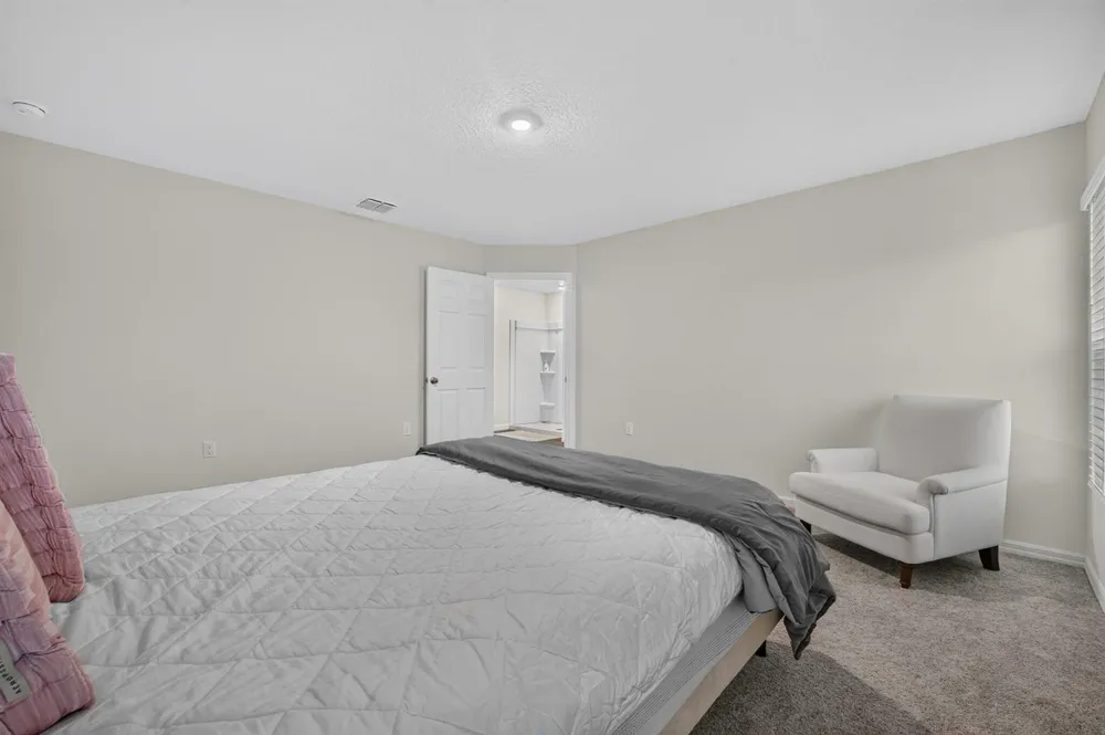 2386 SE Manor Avenue Port St. Lucie, FL 34952