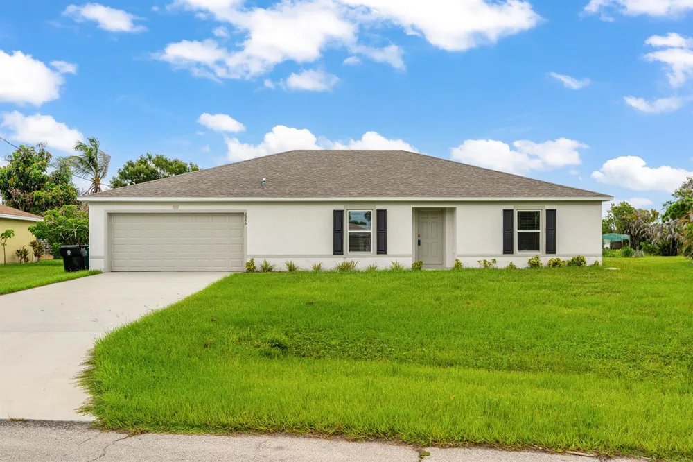 2386 SE Manor Avenue Port St. Lucie, FL 34952