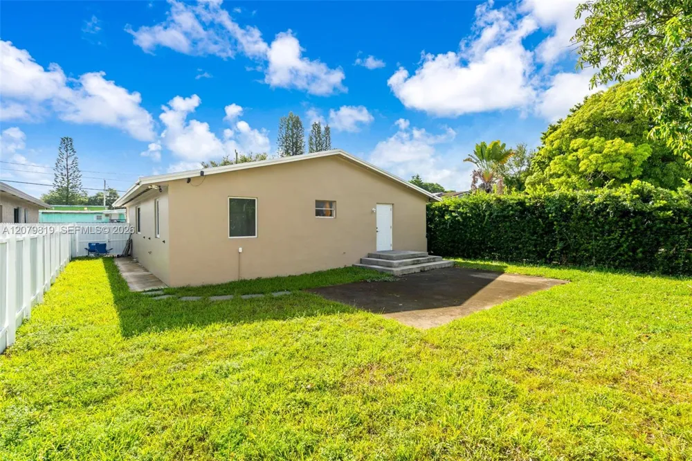 7794 NW 14th Ct Miami, FL 33147