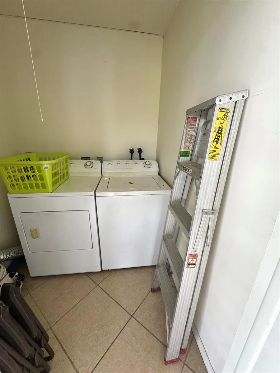 32 NORMANDY A #32 Delray Beach, FL 33484