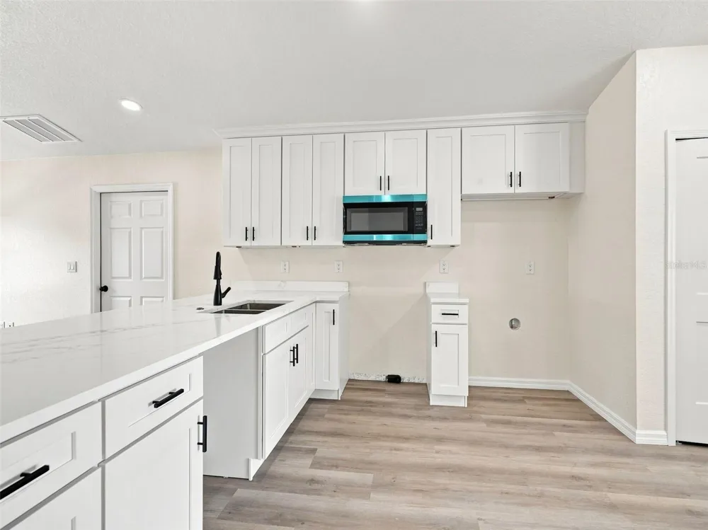 7358 CENTERWOOD AVENUE Spring Hill, FL 34606