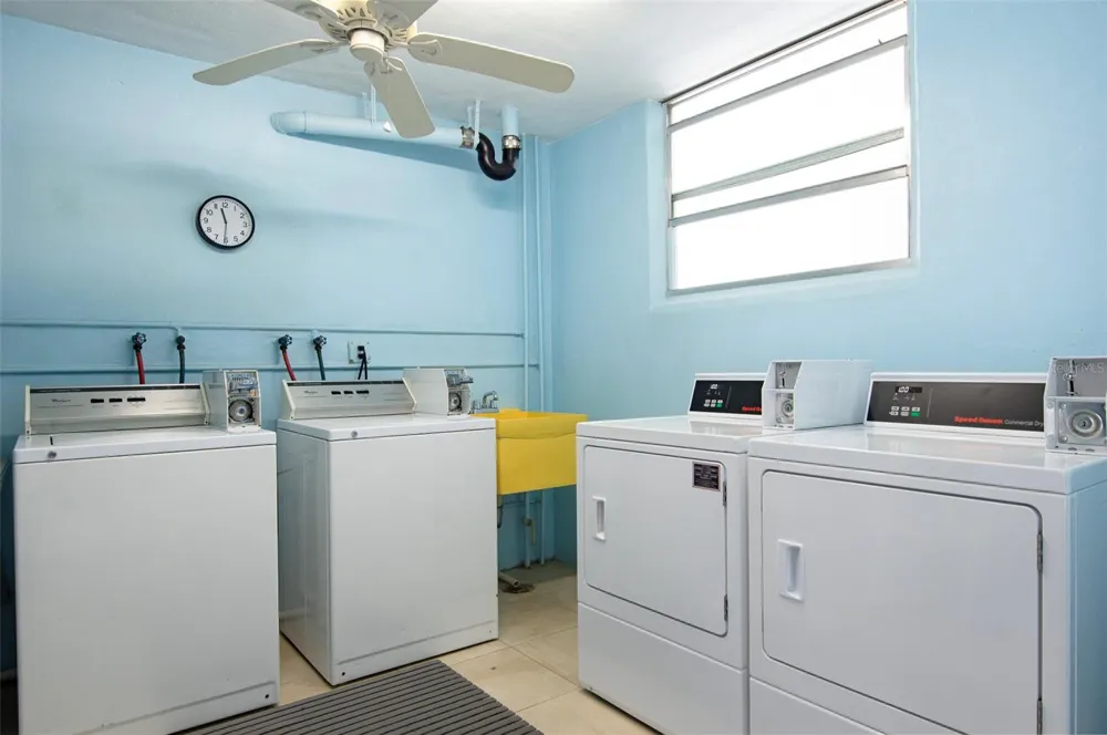 4720 LOCUST STREET NE #219 St Petersburg, FL 33703