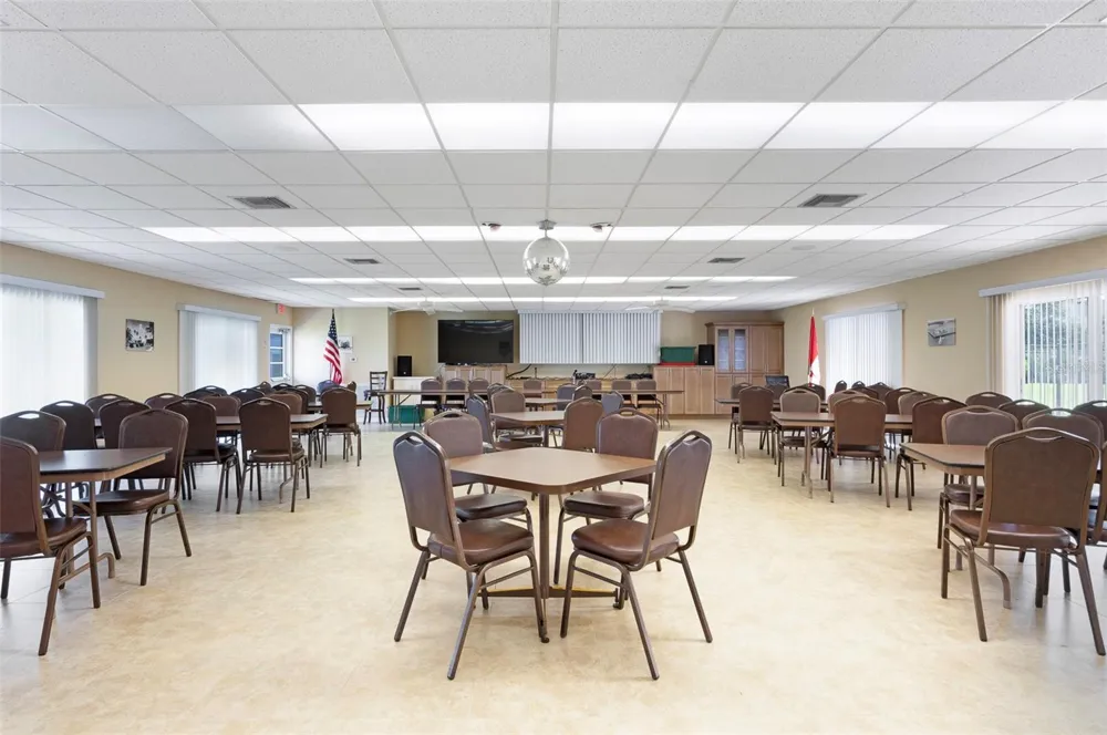 4720 LOCUST STREET NE #219 St Petersburg, FL 33703