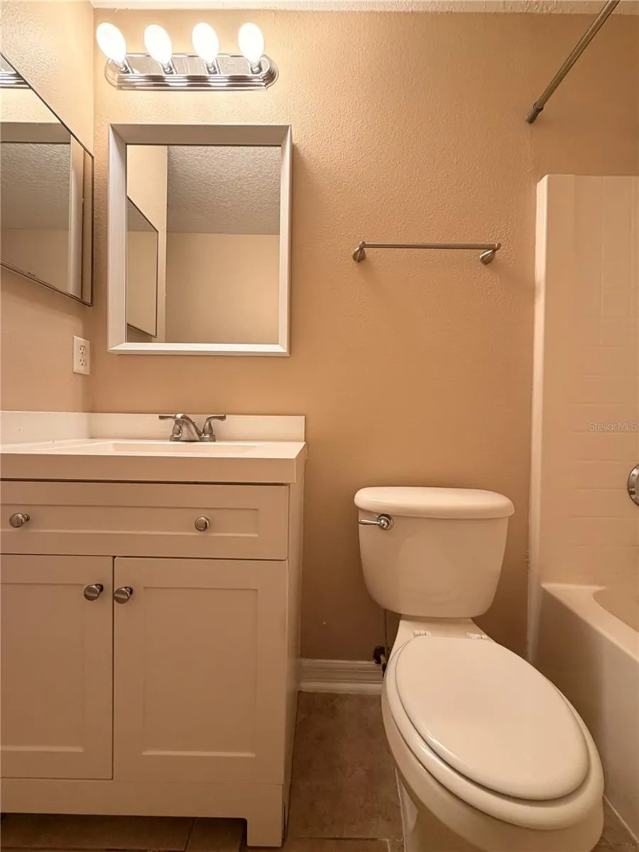 63 RICHMOND DR. Palm Coast, FL 32164