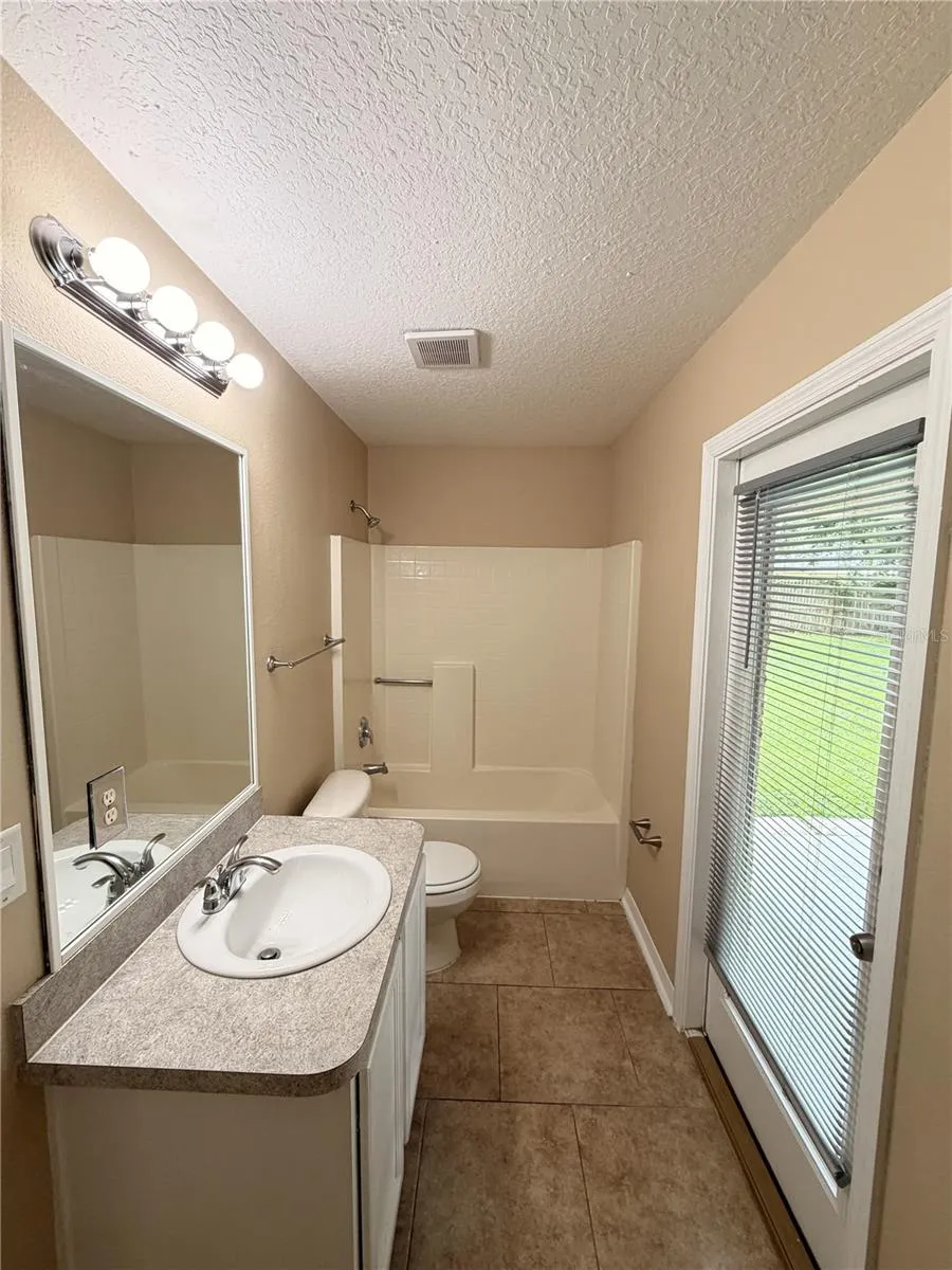 63 RICHMOND DR. Palm Coast, FL 32164