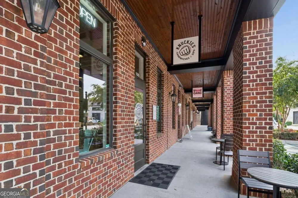 3090 Salisbury DR Alpharetta, GA 30004