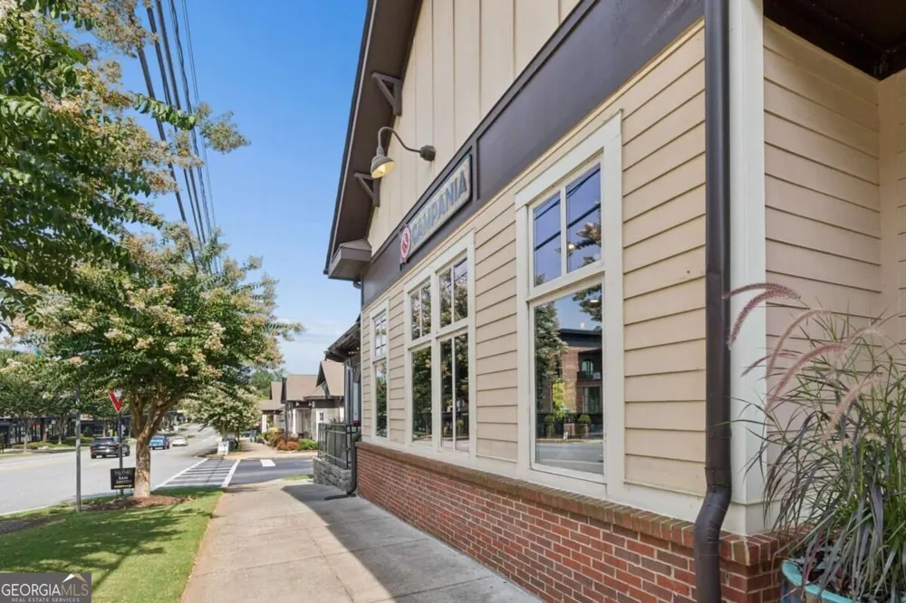 3090 Salisbury DR Alpharetta, GA 30004