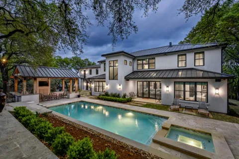 3604 Westlake Drive