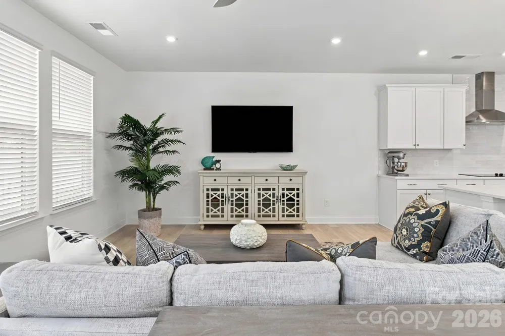 6007 Mariemont Circle Charlotte, NC 28226