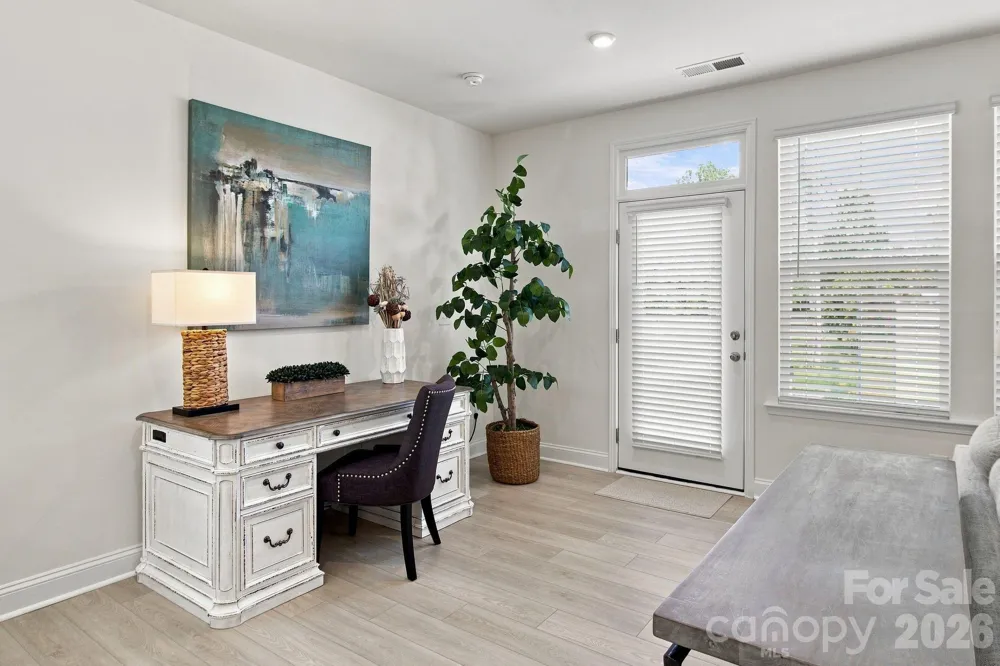 6007 Mariemont Circle Charlotte, NC 28226