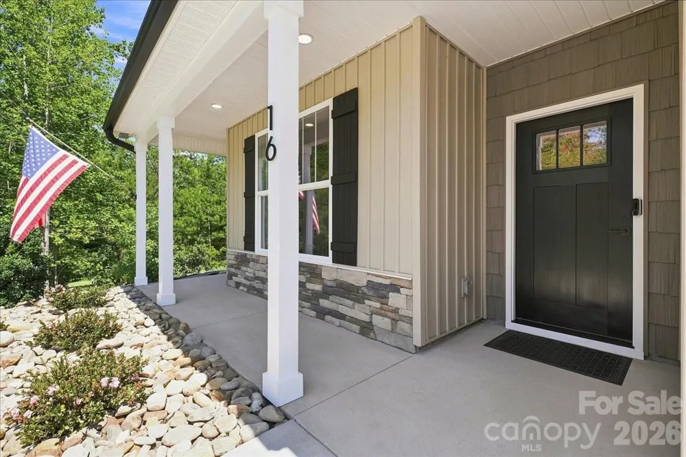 16 Marion Meadow Lane Travelers Rest, SC 29690