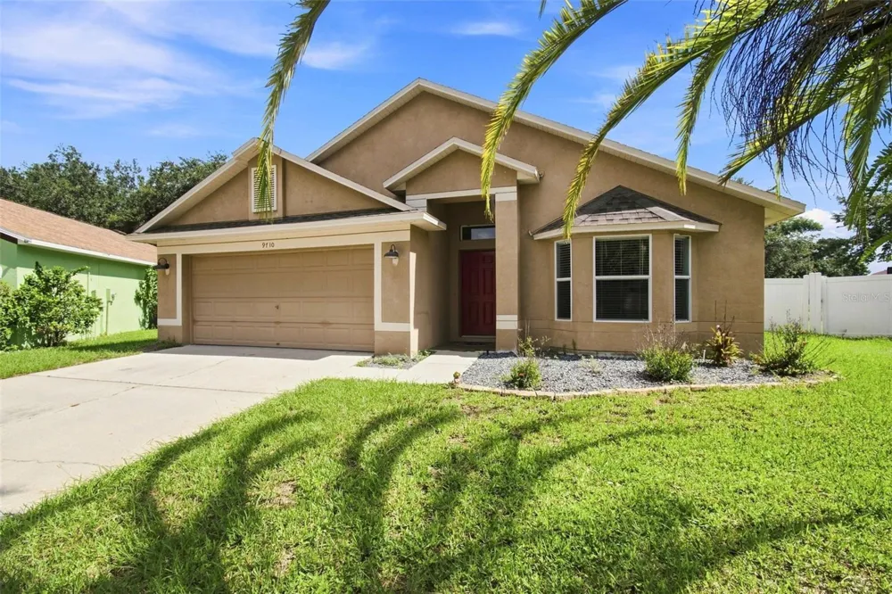9710 WHITE BARN WAY Riverview, FL 33569