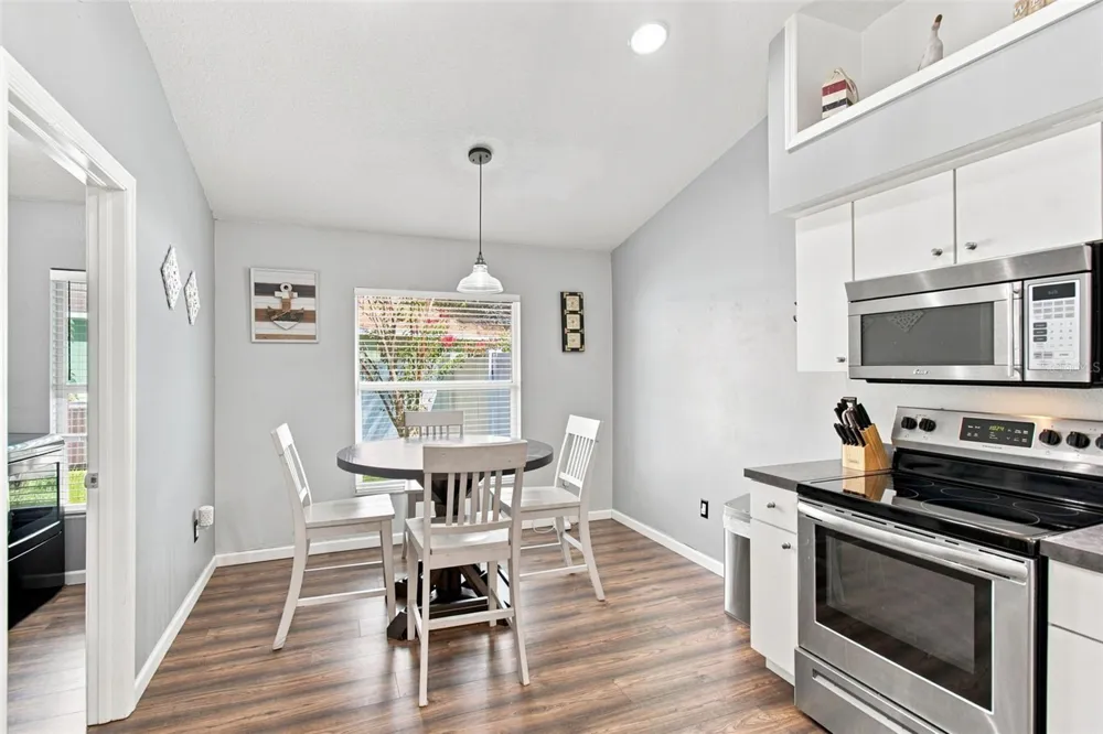 9710 WHITE BARN WAY Riverview, FL 33569