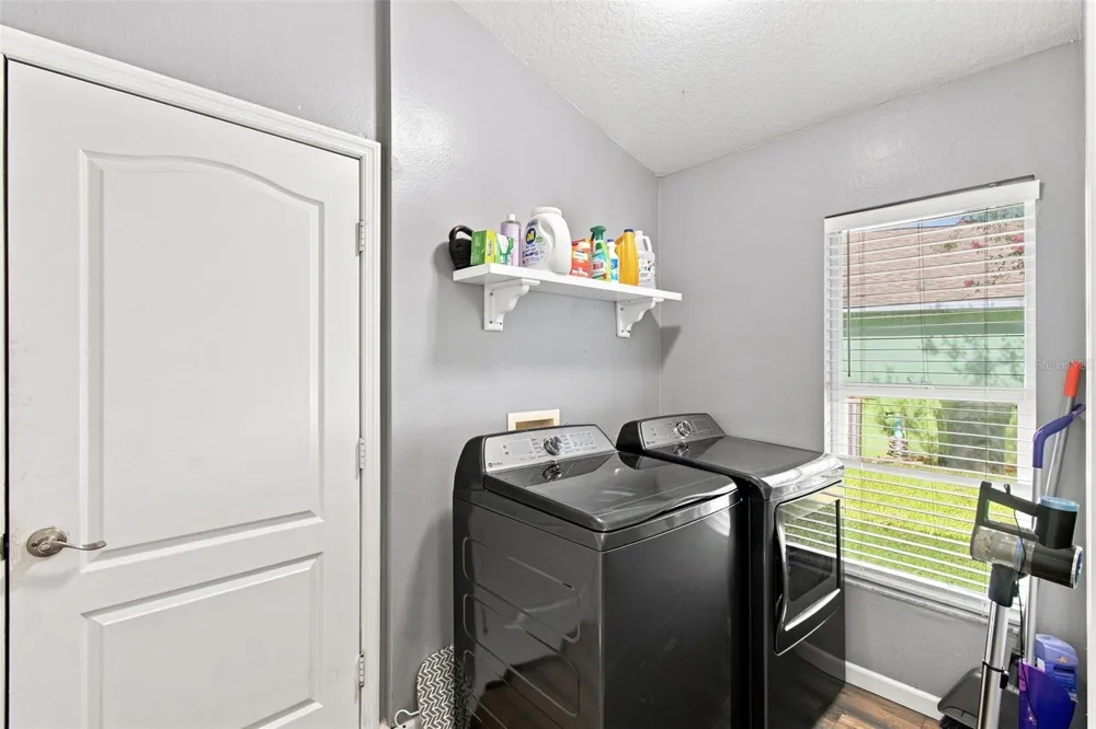 9710 WHITE BARN WAY Riverview, FL 33569