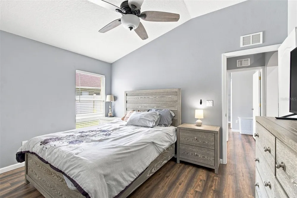 9710 WHITE BARN WAY Riverview, FL 33569